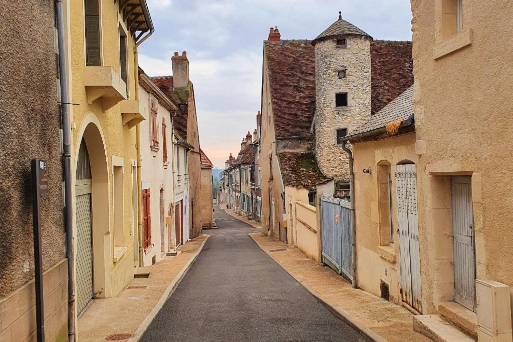Larbrenville Gites Citadins En Centre-Ville Historique La Charite-sur-Loire Exterior photo